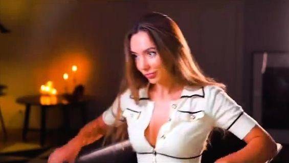 Wow What A Body On Her... - drtuber.com on v0d.com