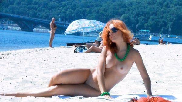 Hot nudist teen loves spending a day on a beach with her friends - hclips.com on v0d.com