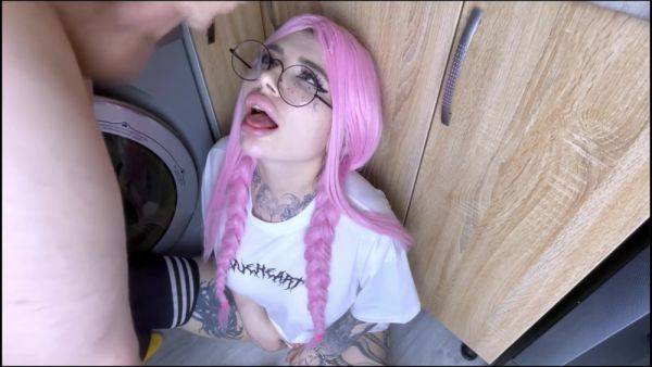 Fucked Step Sister While She Was Stuck In The Washing Machine - hclips.com on v0d.com