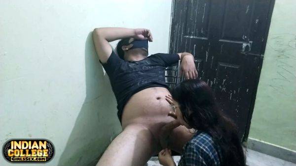 Deepthroat Indian Wife Blowjob Sex Scandal MMS - txxx.com - India on v0d.com