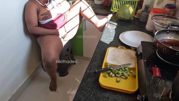 Indian Maid Pussy Fucking With Brinjal - upornia.com - India on v0d.com