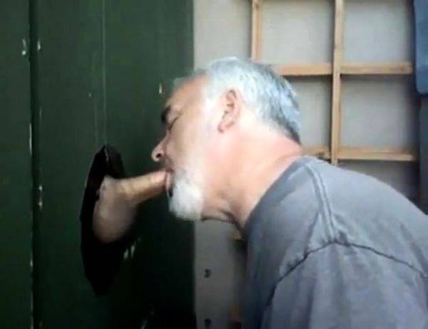 Blowjob and cum eating in Glory Hole - drtuber.com on v0d.com