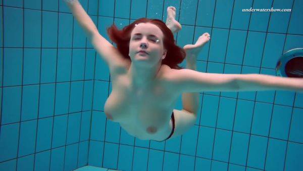 Fun Czech Babe Vesta Swims Naked And Horny - upornia.com - Czech Republic on v0d.com