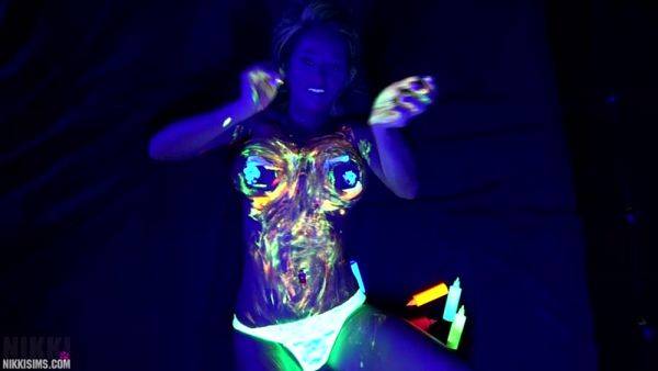 Nikki Black Light Body Paint 2017 - hotmovs.com on v0d.com
