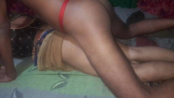Husband Fucked A Desi Housewife Desi Indian Wife Sex - hclips.com - India on v0d.com