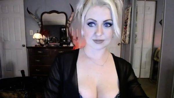 Amateur blond girl with big boobs getting fucked - drtuber.com on v0d.com