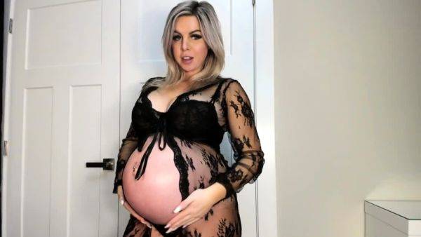 Shaved pussy blonde Tasha Reign with big boobs goes solo - drtuber.com on v0d.com