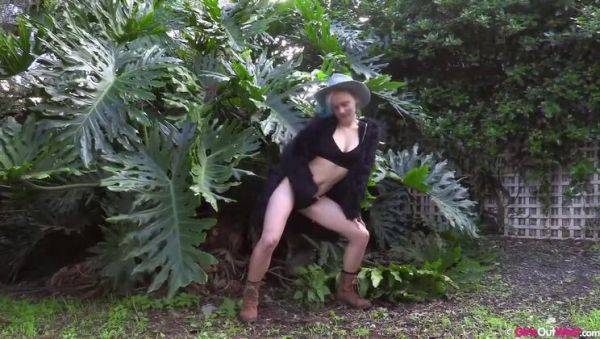 Lilium: Outdoor Anal Fun with Petite Breasts - xxxfiles.com on v0d.com