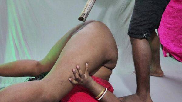 Indian Desi Stepmom Sex - hclips.com - India on v0d.com