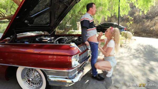 Roadside Help from Buxom Blonde Kendra Sunderland - xxxfiles.com on v0d.com