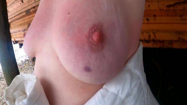 Smashing Her Tits While Hiking In The Snow - hclips.com on v0d.com