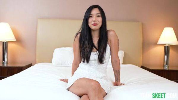 Asian Newcomer Elle Lee's Initial Interracial Encounter - veryfreeporn.com on v0d.com