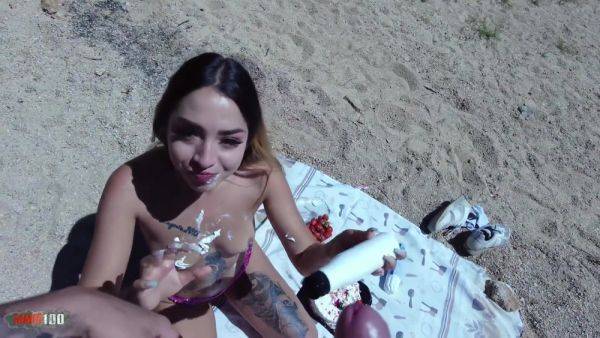 Hardcore Picnic For Young Colombian Melania Dark And Her Boyfriend Yeri - videomanysex.com - Colombia on v0d.com