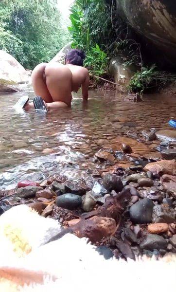 Asian Milf fucked in the river in exclusive amateur porn - anysex.com on v0d.com
