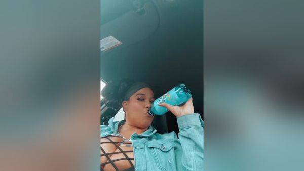 Titties In Car - hclips.com on v0d.com