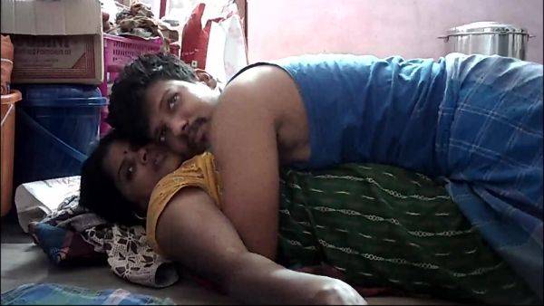 Indian House Wife Hot Kissing In Husband - upornia.com - India on v0d.com