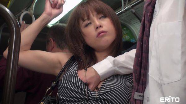 Japanese Sex Public Fetish: Reverse Nanpa On The Bus - xhand.com - Japan on v0d.com