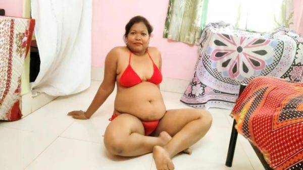 Huge Boobs In Indian Housewife - desi-porntube.com - India on v0d.com