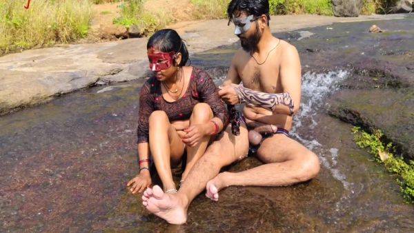 Today Stepbrother In Law And Stepsister In Law Outdoor Shoot Video - Devar Bhabhi And Hindi Sex - desi-porntube.com - India on v0d.com