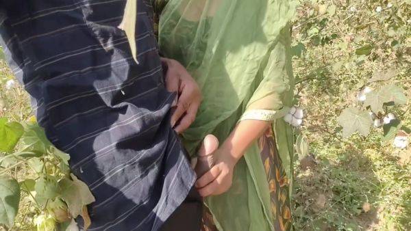Devar Bhabhi In Bhabhi Dever Ka Mota Lund Chudai, Bhabhi Ne Devar Ka Lund Nikalne Me Help Ki Outdoor Jungal Chudai Hd - desi-porntube.com - India on v0d.com