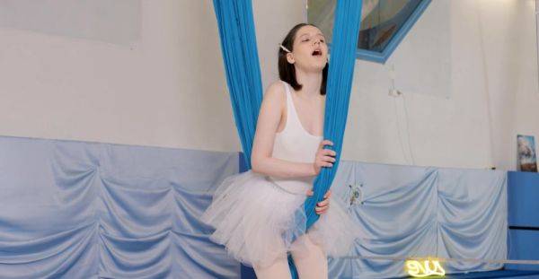 Adorable young ballerina plays by herself in seductive solo kinks - xbabe.com on v0d.com