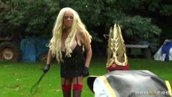 Dolly Partem & Danny D - Dannys D20 (480) - videomanysex.com on v0d.com