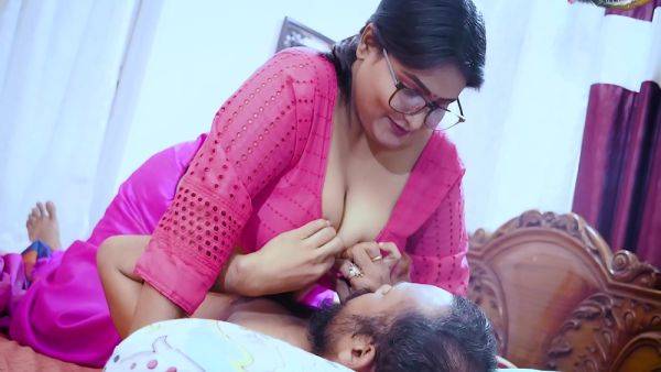 Dirty Lady And Indian Mallu In Doctor Treatment Ko Bahane Patient Ko Ghapaghap Choda Full Movie - desi-porntube.com - India on v0d.com