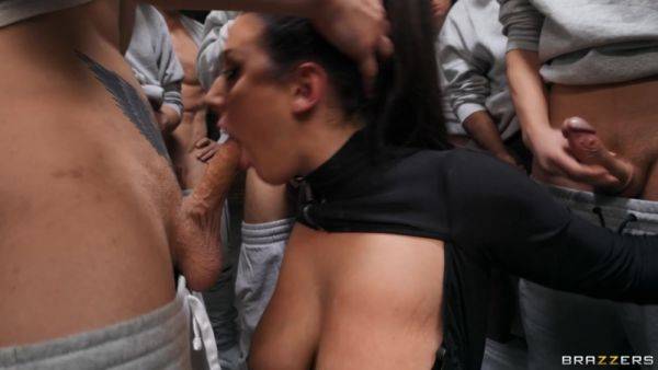 Popping Off - The Best Of Cumshots! With Adriana Chechik, Michael Vegas, Jordi El Nino Polla, Johnny Sins, Robby Apples, Abigail Mac, Celtic Iron, Charles Dera, Abella Danger, Alexis Fawx, Luna Star, Angela White, Keiran Lee, Johnny Goodluck, Danny D, Kir - hotmovs.com - Australia on v0d.com