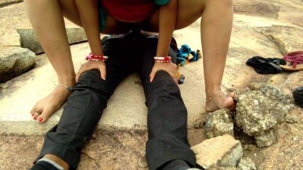 Khet Kam Garna Aako Bauju Lai Jungel Ma Pathayera Tesko Mathi Chadera Maza Diyo - Nepali Porn Star - desi-porntube.com - India - Nepal on v0d.com