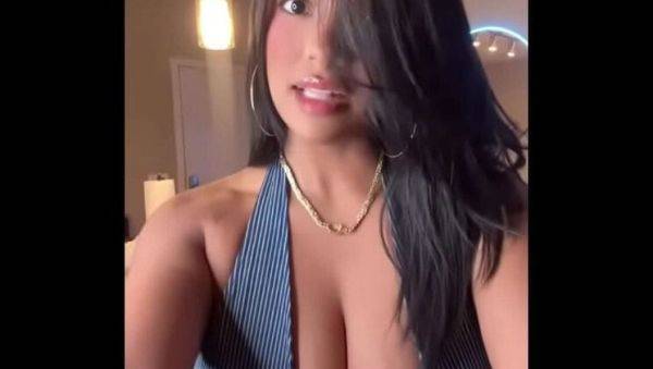 LolaPerv's Big Natural Tits Show - xxxfiles.com on v0d.com