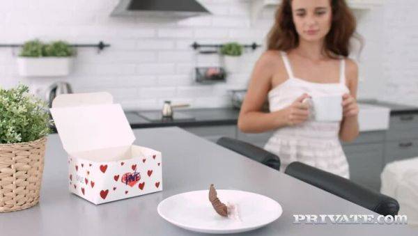 Kate Rich, perky teen debuts with anal - porntry.com - Russia on v0d.com
