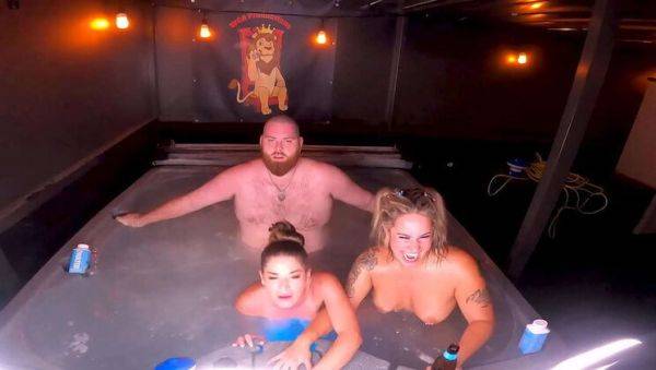 Sexy Threesome with Kendra Heart and Misty Meaner - porntry.com on v0d.com