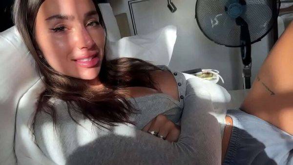 Uncle Rico Craves a Rim Job from Sisi Rose - porntry.com on v0d.com