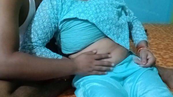 Devar Bhabhi And Hindi Sex In Romancing A New Girl In A Green Suit - desi-porntube.com - India on v0d.com