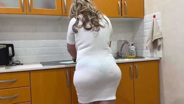 Mature Stepmom Gets Anal Surprise - porntry.com on v0d.com