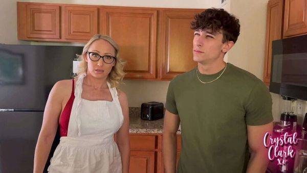 Blonde Stepmom Gets Double Creampies On Thanksgiving - xxxfiles.com on v0d.com
