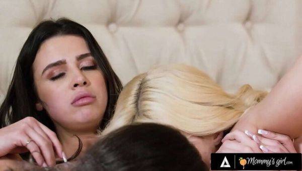 Hot Stepmom Threesomes with Penny Barber and Friends - xxxfiles.com on v0d.com