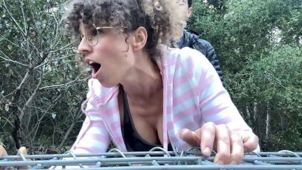 Pick Up Stepmom For Outdoor Anal Sex After Election Win - porntry.com on v0d.com