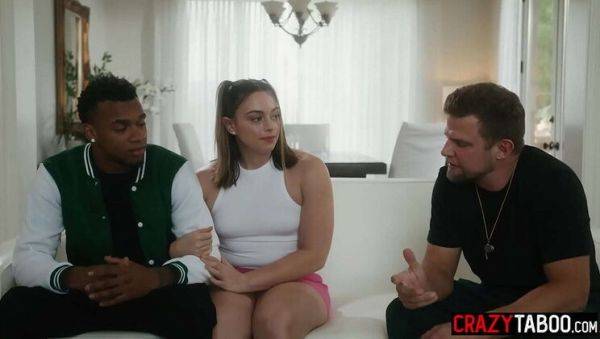 Sophia Burns Sucks Big Black Cock in Front of Boyfriend - veryfreeporn.com on v0d.com