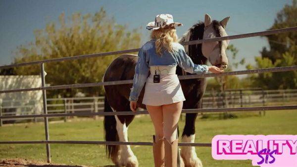 Blonde Country Girl River Lynn Gets Down and Dirty with Stepbro - xxxfiles.com on v0d.com