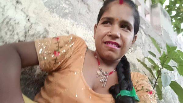 Devar Bhabhi - Bhabhi Ko Nahi Mila Land To Bhabhi Ne Finger Se Nikala Pani - desi-porntube.com - India on v0d.com