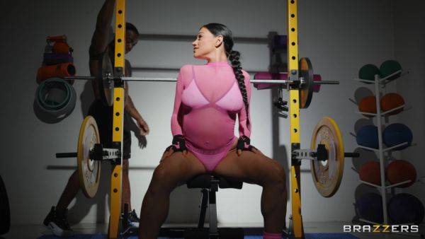 Sporty Latina princess devours tasty dick at the gym in amazing interracial - hellporno.com on v0d.com
