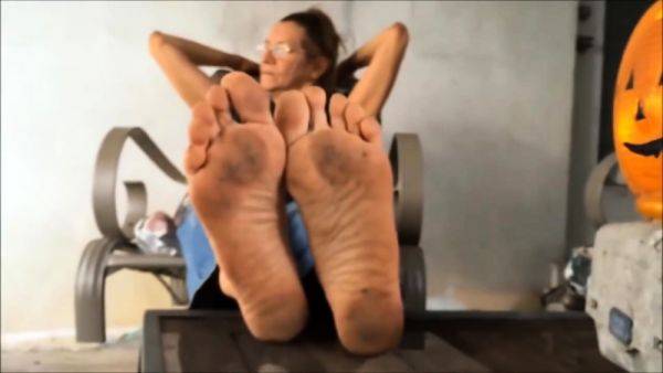 Foot Fetish Solo Derik - drtuber.com on v0d.com