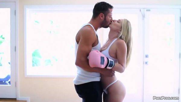 Natalia Starr in Hot Sparring Action - porntry.com on v0d.com