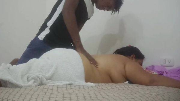 Patient Gets Horny And Ends Up Making The Masseuse Fuck Her - desi-porntube.com - India on v0d.com