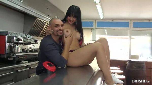 Large-breasted brunette Latina Alba De Silva's debut porn scene in an eatery - veryfreeporn.com on v0d.com