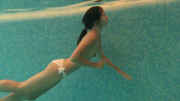 Russian Tiny Pornstar Swimming Nude - Irina Russaka - videomanysex.com - Russia on v0d.com