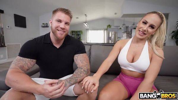 Rubita Rubita: Explores Adult Films with Generous Racks & Facial - veryfreeporn.com on v0d.com