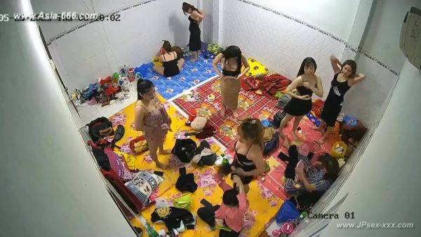 Chinese girl changeroom.33 - txxx.com - China on v0d.com