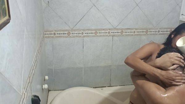 Indian Step Sister Gets Ass Fucked In The Shower - videohdzog.com - India on v0d.com